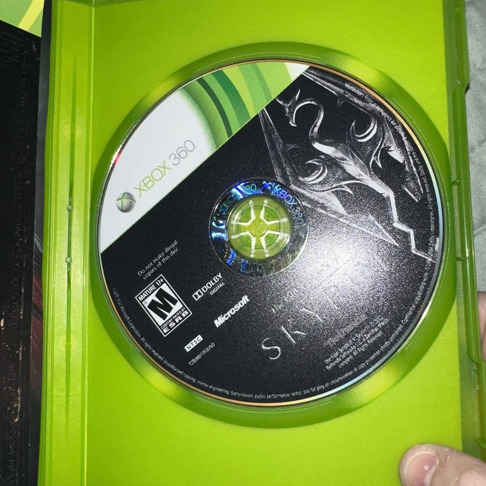 Xbox 360 The Elder Scrolls V Skyrim Free‎ FAST SHIPPING Used